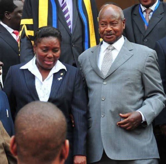 kagg2z's tweet photo. Baali bamanyi nga ensi ebatya🙂‍↔️ https://t.co/G3m6uOCKVH