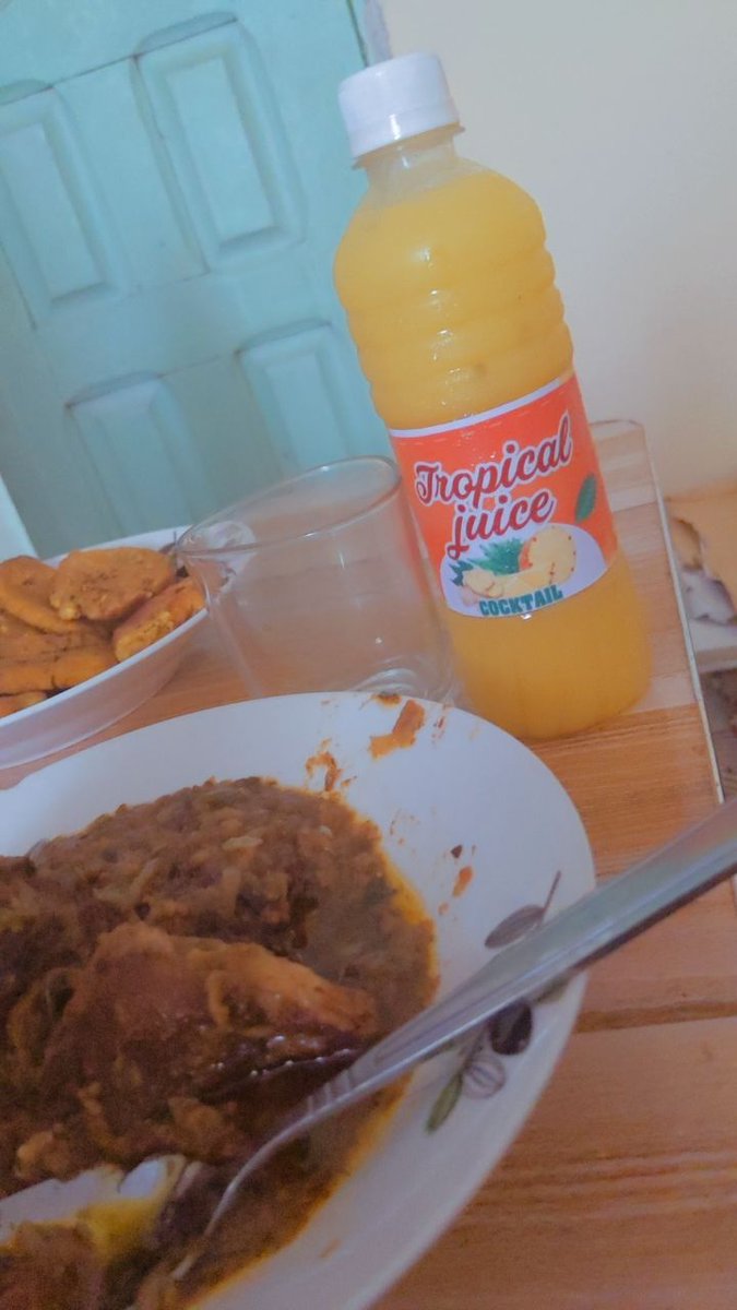 Savourez la fraîcheur et la pureté des jus naturels <a href="/TropicalJuice17/">Tropical Juice</a>, élaborés avec des fruits frais et sans additifs artificiels.
Nos jus sont
100% naturels,sans additifs artificiels ni conservateurs et préparés avec amour.

📌Commandez maintenant et goûter au bonheur 
📍Douala