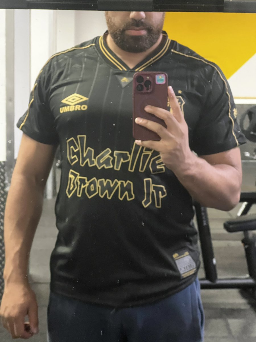 Still Gym even with Ankle issue.

New Shirt though 🥵