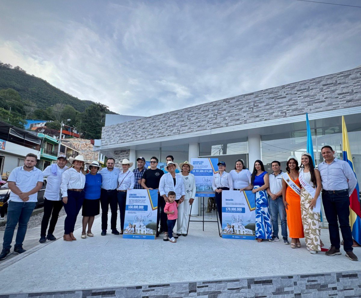 #Vianí es el municipio musical de #Cundinamarca, una tradición que se ha forjado durante generaciones con artistas populares y bandas locales. Es reconocido por su vocación artística, sus fiestas tradicionales y la formación de jóvenes talentos en distintos géneros. Desde el año