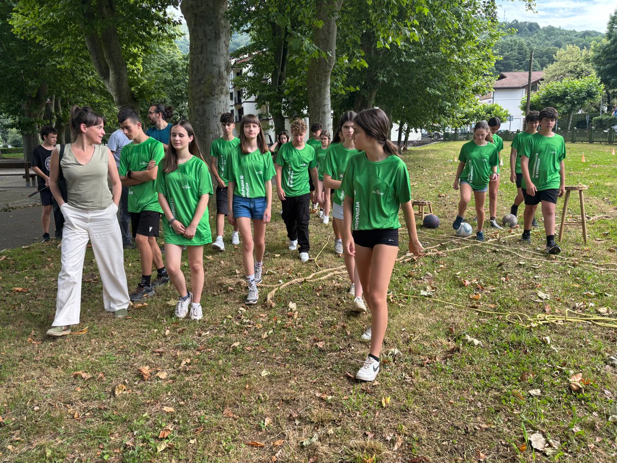 noticiasgob_na's tweet photo. Aventura, deporte, voluntariado y educación en valores, entre las ofertas de Juventud para este verano

▶️@AlfaroBego visita el primero de los campamentos estivales, este año reforzados con intercambios con otras comunidades

📎https://t.co/BwIuNSXN6X

@juventud_na https://t.co/kCR7YRU4UV