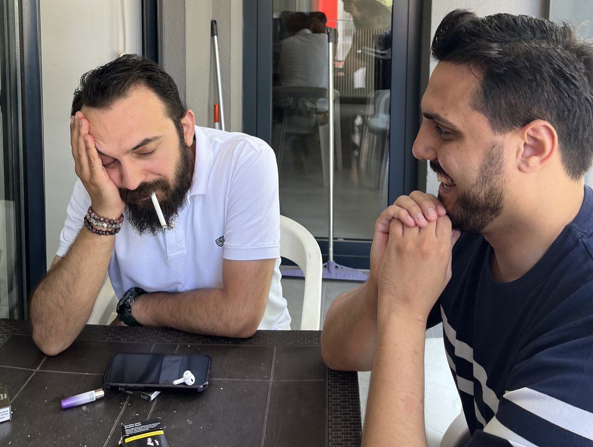 Av. Serkan Göktürk (@avserkangokturk) on Twitter photo Makbuztek’teki CMK makbuzlarının iadesi sebebiyle ofise gelip Oğuzhan’a dert yananlarda bugün.
Ofis kabul gününe döndü, bir çözüm bulun buna lütfen artık 😆 <a href="/aslnoguzhan/">Oğuzhan Aslan</a> <a href="/erincsagkan/">Erinç Sağkan</a> <a href="/barolar/">Türkiye Barolar Birliği</a> Makbuztek’teki CMK makbuzlarının iadesi sebebiyle ofise gelip Oğuzhan’a dert yananlarda bugün.
Ofis kabul gününe döndü, bir çözüm bulun buna lütfen artık 😆 <a href="/aslnoguzhan/">Oğuzhan Aslan</a> <a href="/erincsagkan/">Erinç Sağkan</a> <a href="/barolar/">Türkiye Barolar Birliği</a>