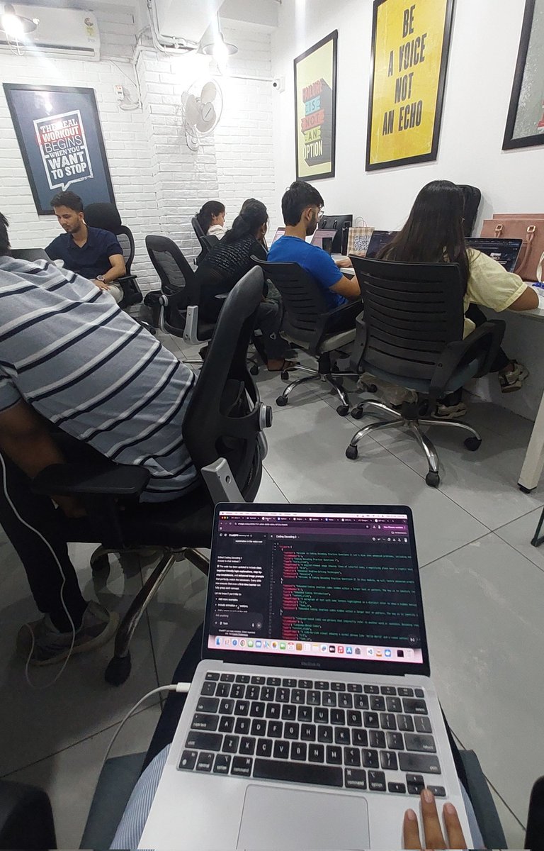 nikitasmcsnes's tweet image. Surrounded by folks who type faster than my thoughts 😮💨
.
.
.
@Unstop_World