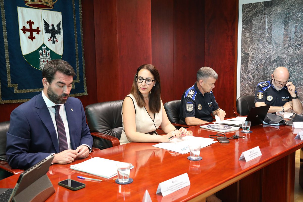 🚨 Alcobendas refuerza su preparación ante emergencias.

En el Observatorio de Emergencias abordamos inundaciones, gestión de riesgos, simulacros y prevención.

🤝 Coordinación y anticipación para seguir construyendo una ciudad segura.