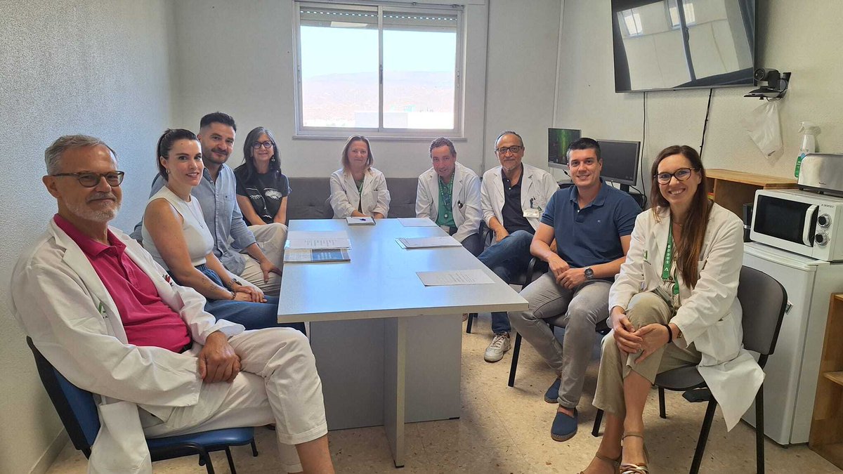 🤝Reunión con ASPECEAL, nuestra subdirectora médica y jefes de servicio de Digestivo, Laboratorio, Anatomía Patológica, Reumatología, Inmunología, Celiaquía y Participación Ciudadana. 🗣️Mejora de la atención a nuestros usuarios celiacos. 🙌🌱 #Humanización <a href="/saludand/">Consejería de Sanidad, Presidencia y Emergencias</a> @almeriajunta