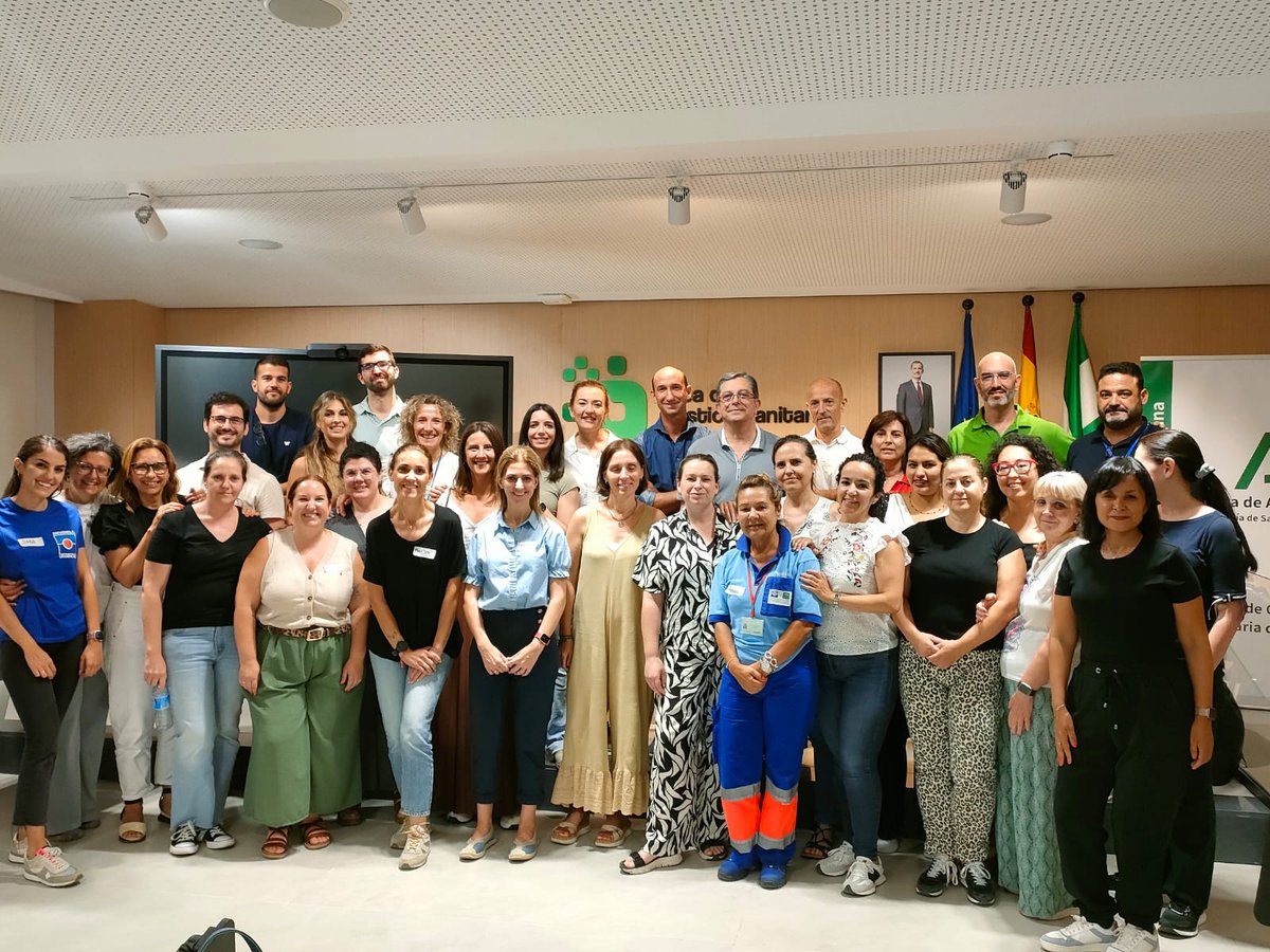 IAVANTE_FPS's tweet photo. También impartimos un curso en Soporte Vital Avanzado #SVA en el Hospital Universitario de La Merced #Osuna SVA dirigido a 24 profesionales de la #Medicina y la #Enfermería @saludand #PAUE de la mano del Dr. José Manuel Garrido @HUVMacarena #IAVANTEsimulación https://t.co/wuPQn08Bfv