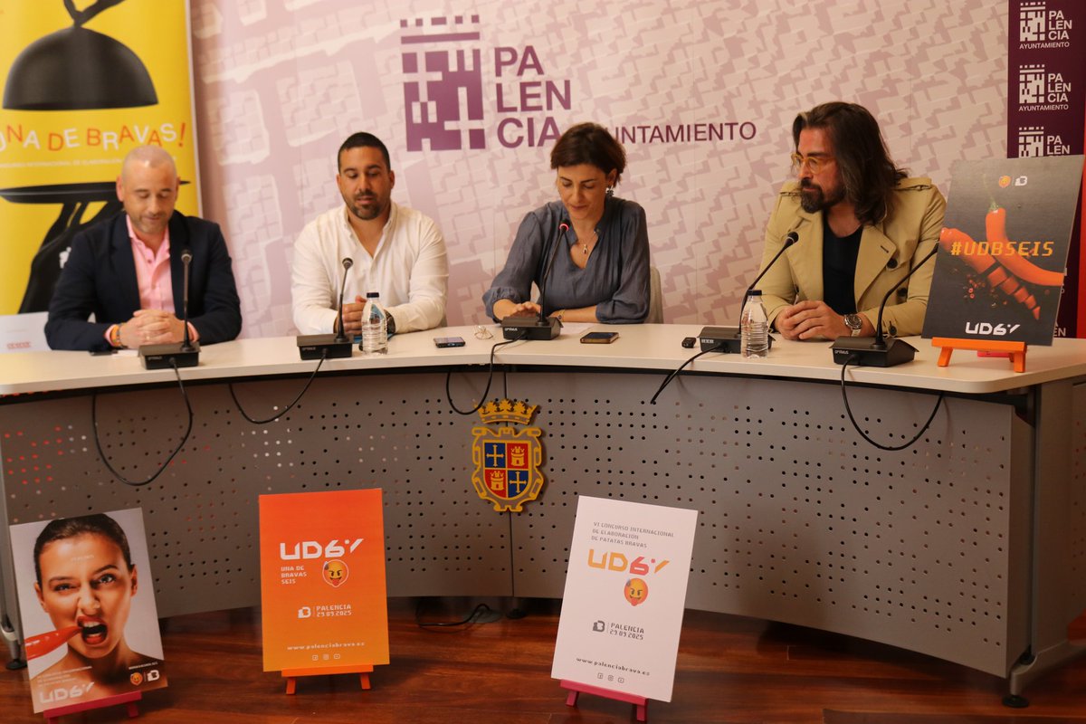 PalenciaAyto's tweet photo. 🔥🥔 #Cocineros de cualquier rincón del mundo ya pueden inscribirse en el VI #ConcursoInternacional de #ElaboracióndePatatasBravas #PalenciaBrava #UnadeBravas. La cuota de inscripción de 50€ no tendrán que pagarla los palentinos gracias a la @ADLPalencia.
https://t.co/IkqTmJBoV6 https://t.co/0lv24v3ja9