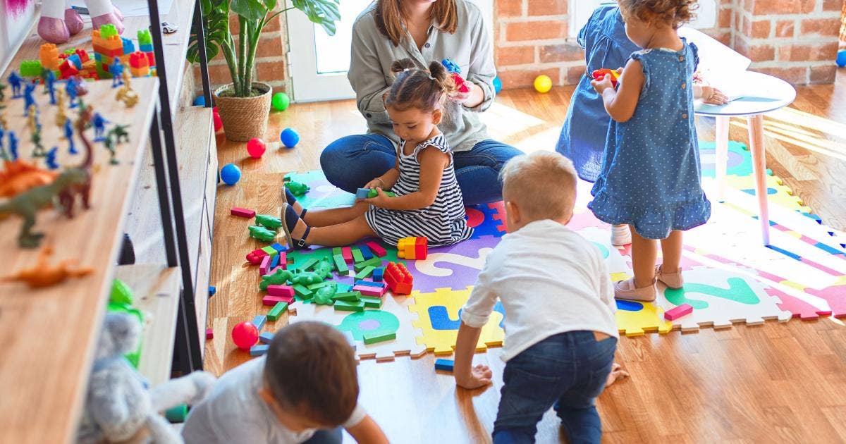 Ihr sucht einen Betreuungsplatz für euer Kind in #München? 🧒 Die #Kindertagespflege ist eine flexible und günstige Möglichkeit: im eigenen Haushalt oder in Kleingruppen, mit festen Bezugspersonen und flexiblen Betreuungszeiten.  

Alle Infos ➡️ muenchen.de/leben/aktuell/…