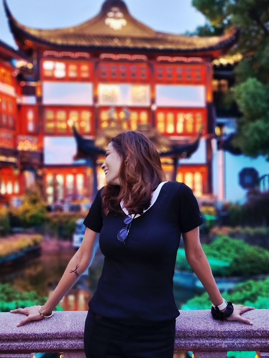 alysha_lobo's tweet photo. Ok X verse!
If your girl does a thread + online session on all things that she did and saw in CHINA 🇨🇳 (Think #AI, #robots, #drones, travel, #qcomm etc).
Would you attend? If yes, happy to do one and of course — let me know!
PS: We have so much to learn from them. Haters you’ll can continue to hate ✌️
