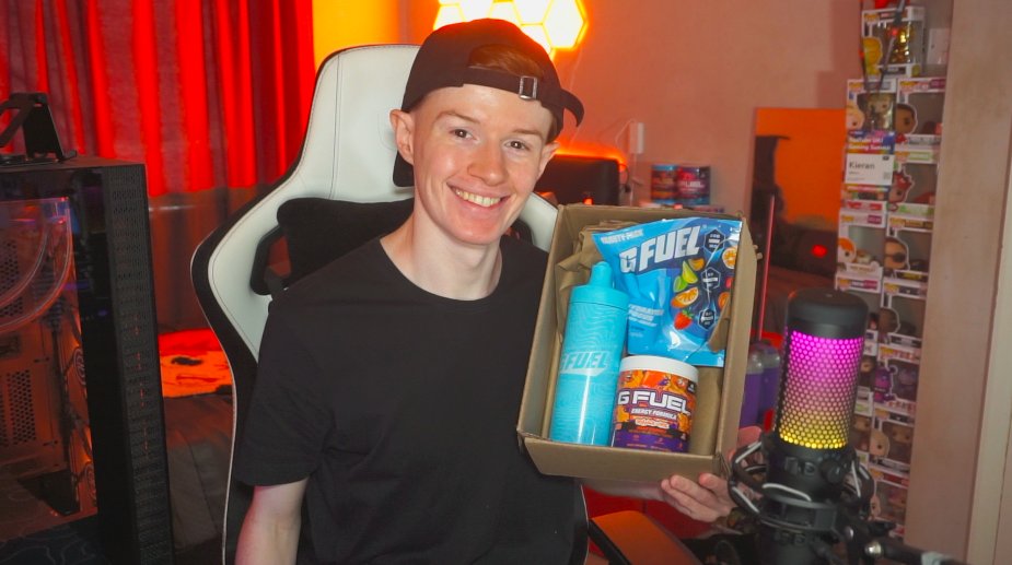 Thank you <a href="/GFuelEnergy/">G FUEL®</a> for the package! 📦

They sent me out the new #GFUEL Hydration + Focus Bundle paired with a Variety Pack, a Stainless Steel Shaker &amp; my favourite Energy Tub Orange Vibe! 😍

Use code: 'iKezza' for 20-30% off at checkout! ✅
🛒 gfuel.com/IKEZZA