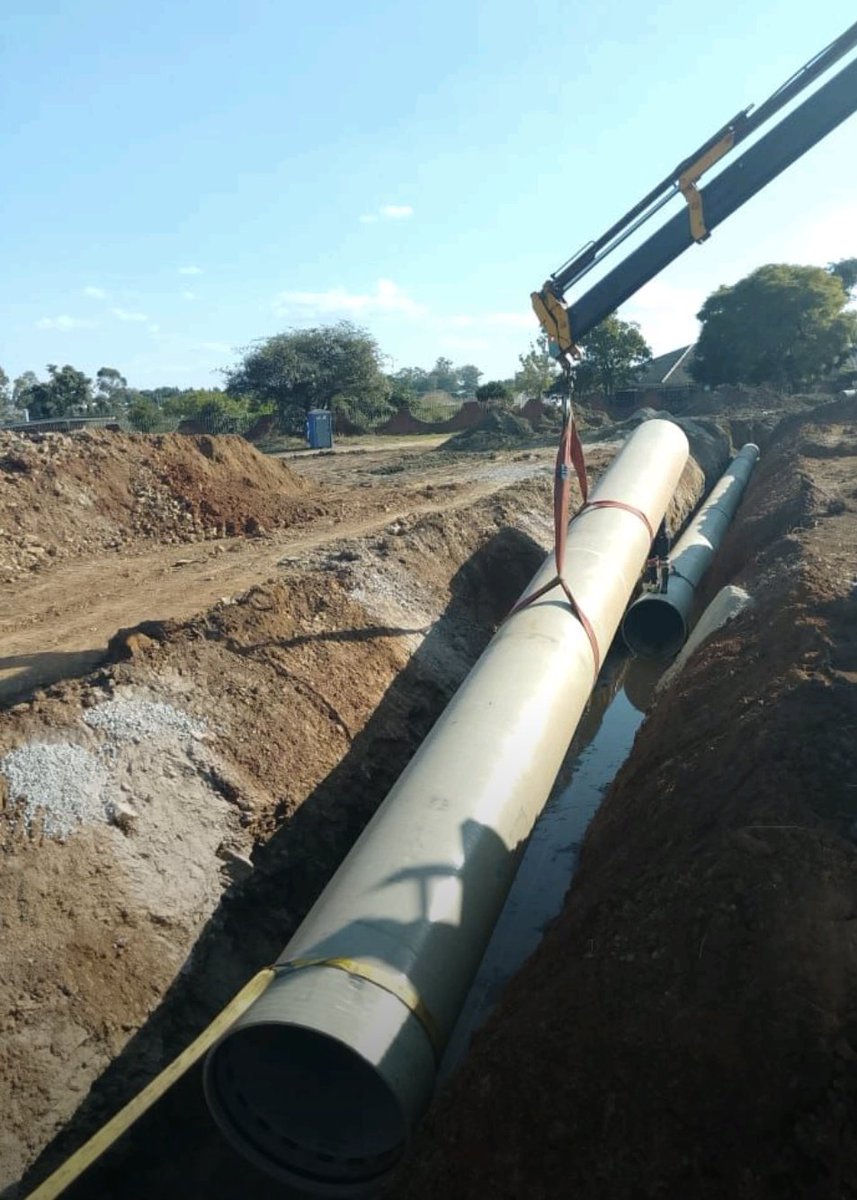 Ongoing Civil Works at the Prospect One Housing Project in Harare; 900mm Sewer piping installation 
📸 Masen Lintvelt
