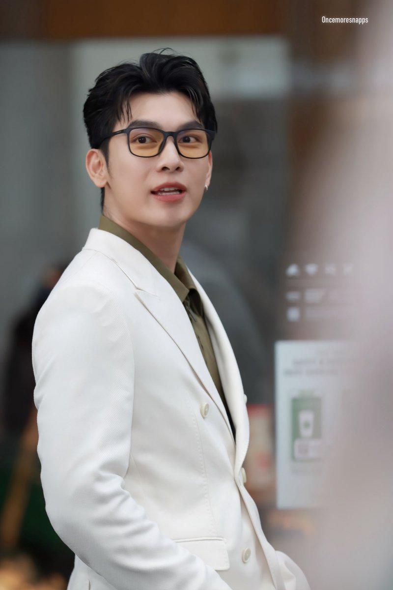 OnceMore ;) (@oncemoresnapps) on Twitter photo Lucky to met you :)
MEW OPENING SMILE BY PICASSO
<a href="/MSuppasit/">mewsuppasit</a>
#SmilebyPicasso
#MewSuppasitxSmileByPicasso Lucky to met you :)
MEW OPENING SMILE BY PICASSO
<a href="/MSuppasit/">mewsuppasit</a>
#SmilebyPicasso
#MewSuppasitxSmileByPicasso