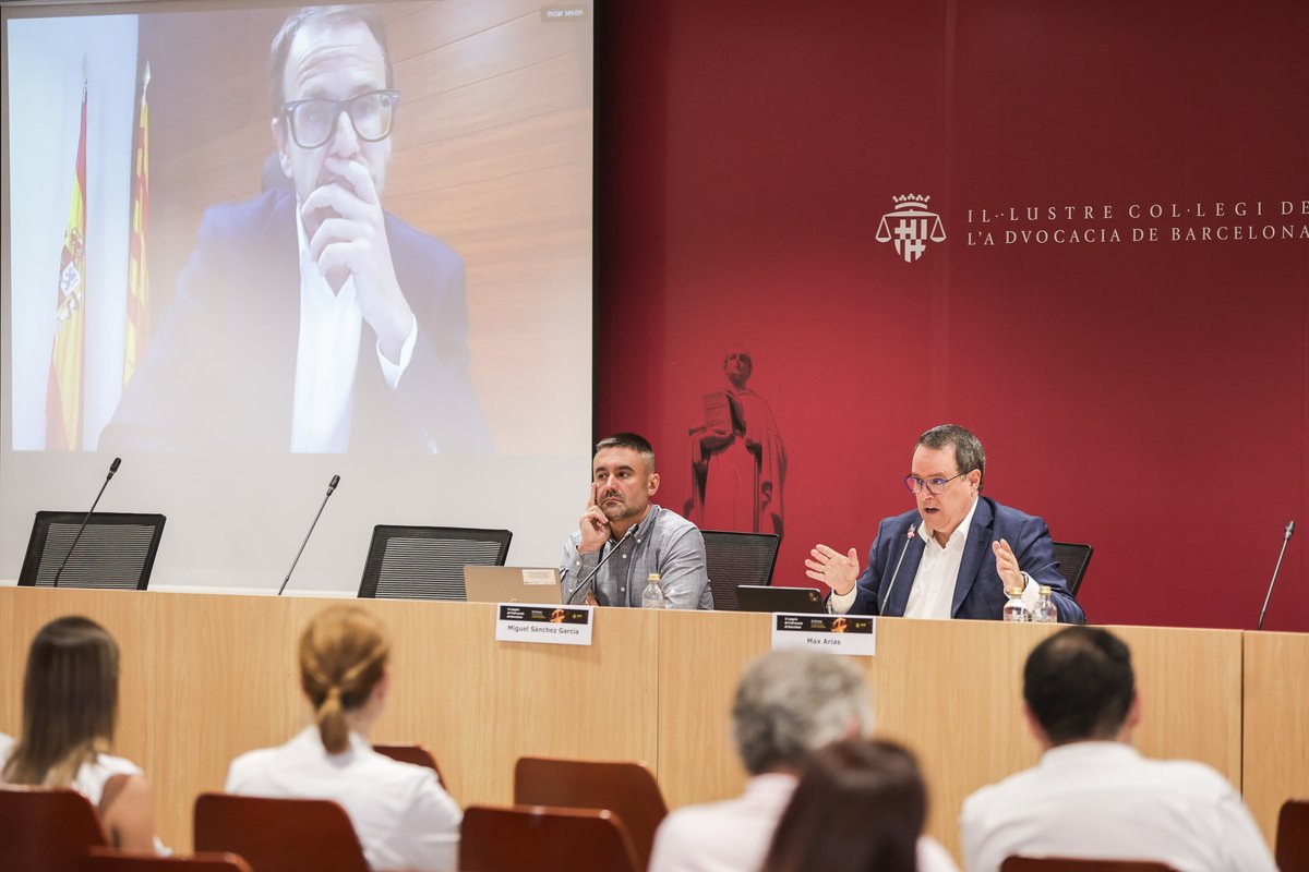2⃣ Anàlisi de l'aportació anticipada de la prova documental segons article 82.5 LRJS amb Max Arias, president de la Secció de Dret Laboral ICAB; Miguel Sánchez, Lletrat de l’Administració de Justícia; i Domingo Andrés, magistrat.