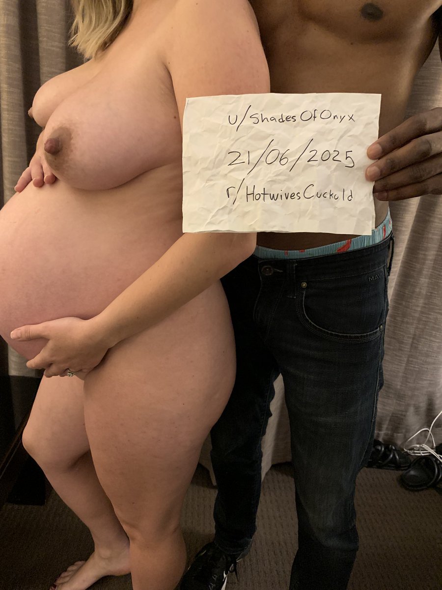 ShadeOfOnyx's tweet photo. E𝕏clusive from @ShadeOfOnyx
HotWife Breeding Scenes • Ft. @ThisFunMum 

Been busy getting verified as a breeding bull 🐂 https://t.co/bIz20NVRQ7