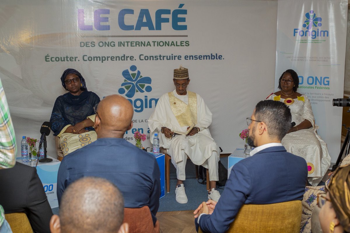 ToureSadya's tweet photo. Les actions du @FoNGIM_Mali ne se font jamais sans les autorités, ni sans les communautés. Elles se construisent avec.
C’est ce dont nous avons discuté hier autour d’un café avec les ONG membres FONGIM, des journalistes, influenceurs et partenaires engagés.#LeMalienAction #FONGIM https://t.co/zdn9jr0rDG