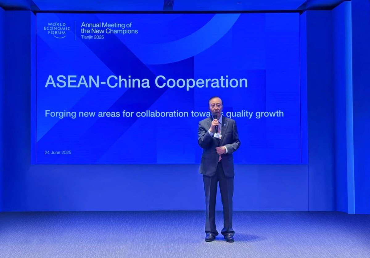 Geidco_Official's tweet image. 🗓️ From June 24 to 26, the 2025 Summer Davos Forum was held in Tianjin.
📢 Xin Bao'an, Chairman of GEIDCO and Chairman of CEC, attended the opening ceremony and delivered a speech at the "China-ASEAN Cooperation Forum."
mp.weixin.qq.com/s/fApsoXuNuKig…
#GEIDCO @wef