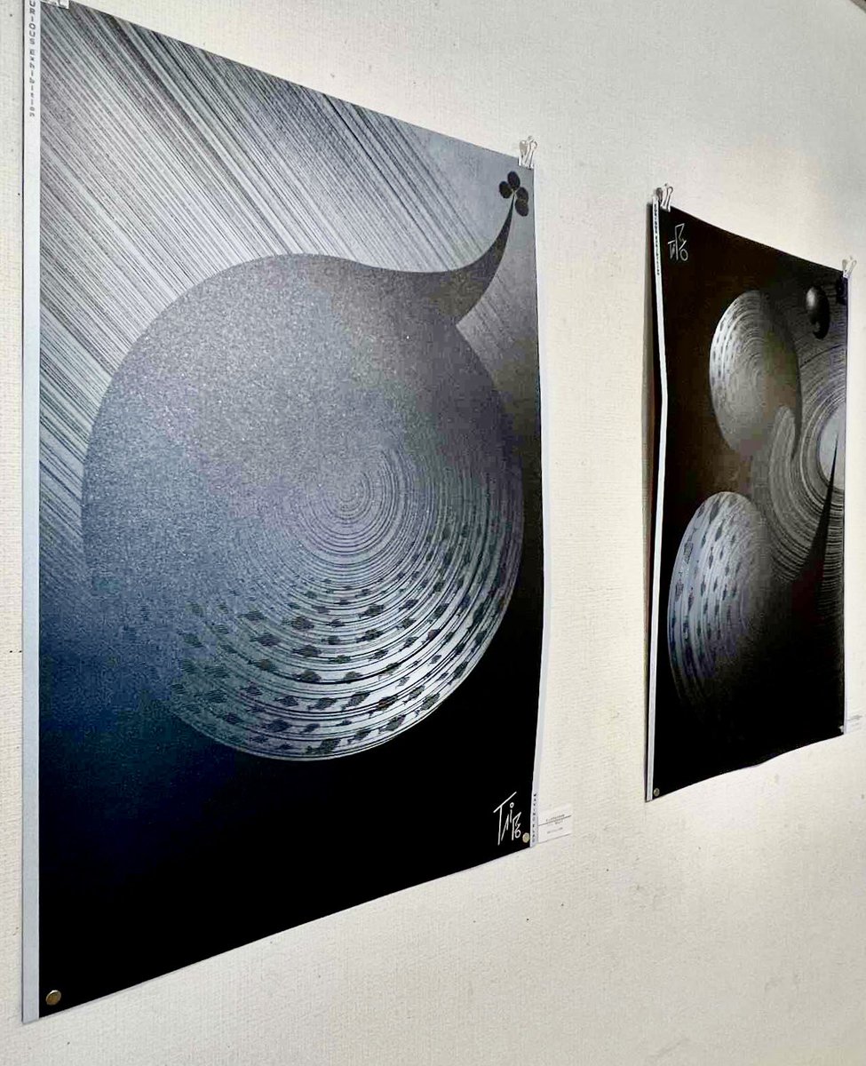 CURIOUS Exhibition"WAVING FLAG" 名古屋巡回展

本日スタートしました！
アートディレクションは宮前 陽さん( <a href="/akira_miyamae/">宮前 陽</a> )ですっ！紙や印刷、加工に興味のある方はぜひ〜！

会期：6月25日(水) ― 7月18日(金)
9:00 ～ 17:00 [土日祝休館] 
会場  : ペーパーボイスヴェラム