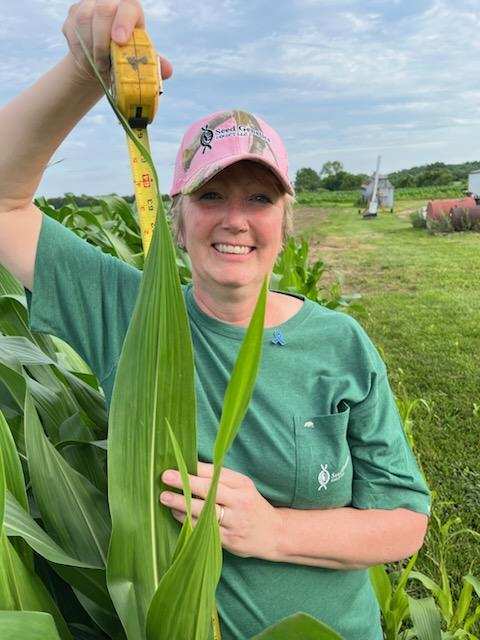 seedgenetics's tweet image. Edwin and Shannin continue to be delighted with how fantastic their Seed Genetics Direct corn looks in Baltimore, OH.