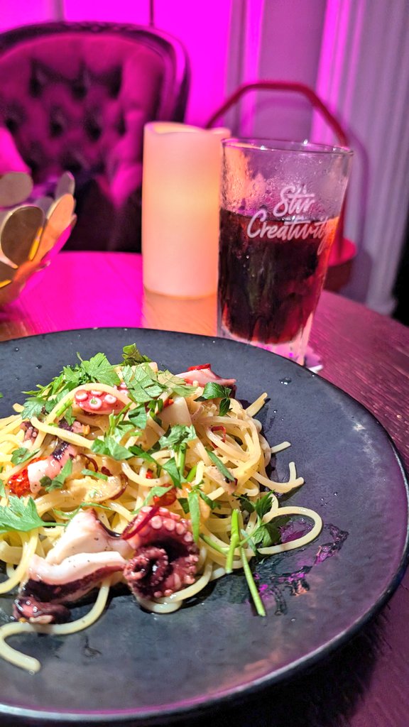 パスタを楽しみに待ってるぼくと美味しい姫パスタ👑