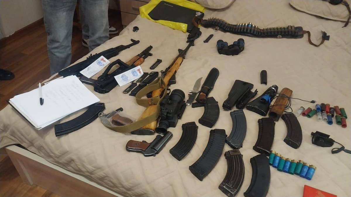KarinaKarapety8's tweet image. The Investigative Committee of #Armenia: over 90 searches were conducted, 14 people were detained in the case of &quot;terrorism &amp;amp; usurpation of power&quot;. The seized &quot;evidence&quot; includes weapons, ammunition, lists of &quot;recruited persons&quot;, and even UAVs.
#opposition #PoliticalRepression