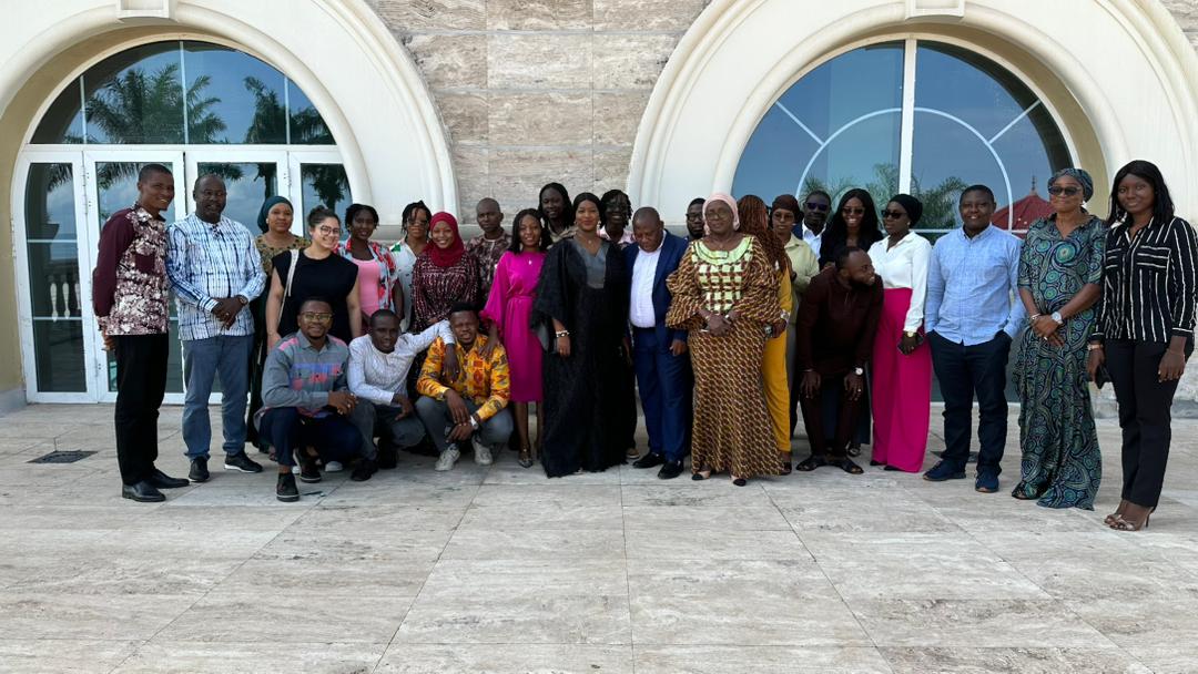 ONG JDADE tweet media