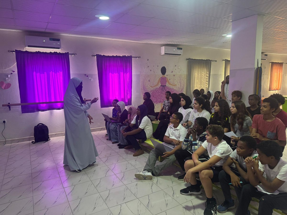 Cyberhijabitech's tweet image. I took a cybersecurity Awareness training to Lebanon school Kano last week.
They enthusiasm and curiosity are top notch.

I would like to take this awareness to two Government, two private  and two volunteer schools.

I need a sponsor  
#CyberSecurity
#Tech4All
@ProfIsaPantami