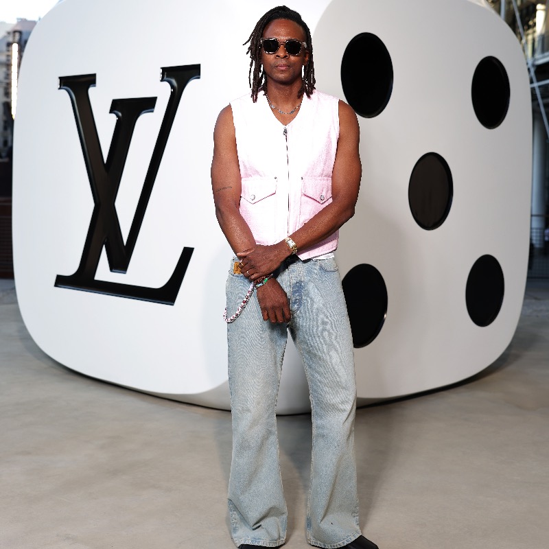 LouisVuitton's tweet photo. Men’s Spring-Summer 2026 Show. attended the collection unveiling by Pharrell Williams. César Domboy, Emilio Sakraya, Fourth, Hieuthuhai, Uncle Waffles and Enzo Lefort attended the collection unveiling by Pharrell Williams. 

#LVMenSS26 #PharrellWilliams #LouisVuitton