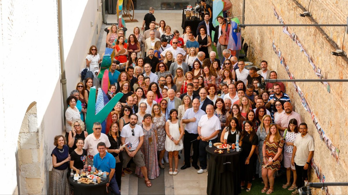 De la mano de CaixaBank, apoyamos con 300.000 euros la labor social de 75 asociaciones que trabajan por una Región de Murcia más solidaria e inclusiva. Ver más: bit.ly/4lmhQub