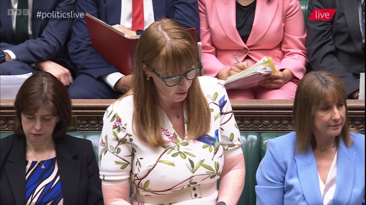 "It should be Parliament who makes rules on immigration"

Angela Rayner at PMQs, coming out against both EU membership and the ECHR.

Politics moving very quickly these days, it's hard to keep up hahaha