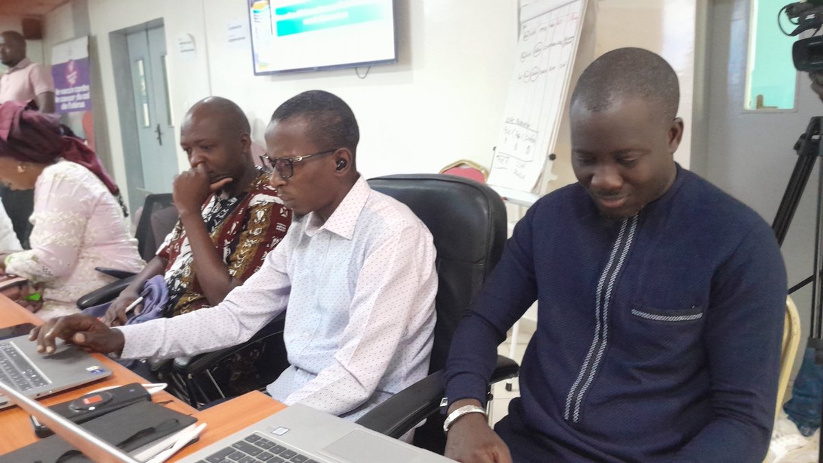 ElsouleyDiallo's tweet photo. Journées d’information sur l’introduction du vaccin #Hexavalent, du 23 au 26 juin 2025, avec la collaboration  #LABSANTE .  Une meilleure santé pour tous  #HEXAVALENT  #MSAS https://t.co/KewWNuix4E