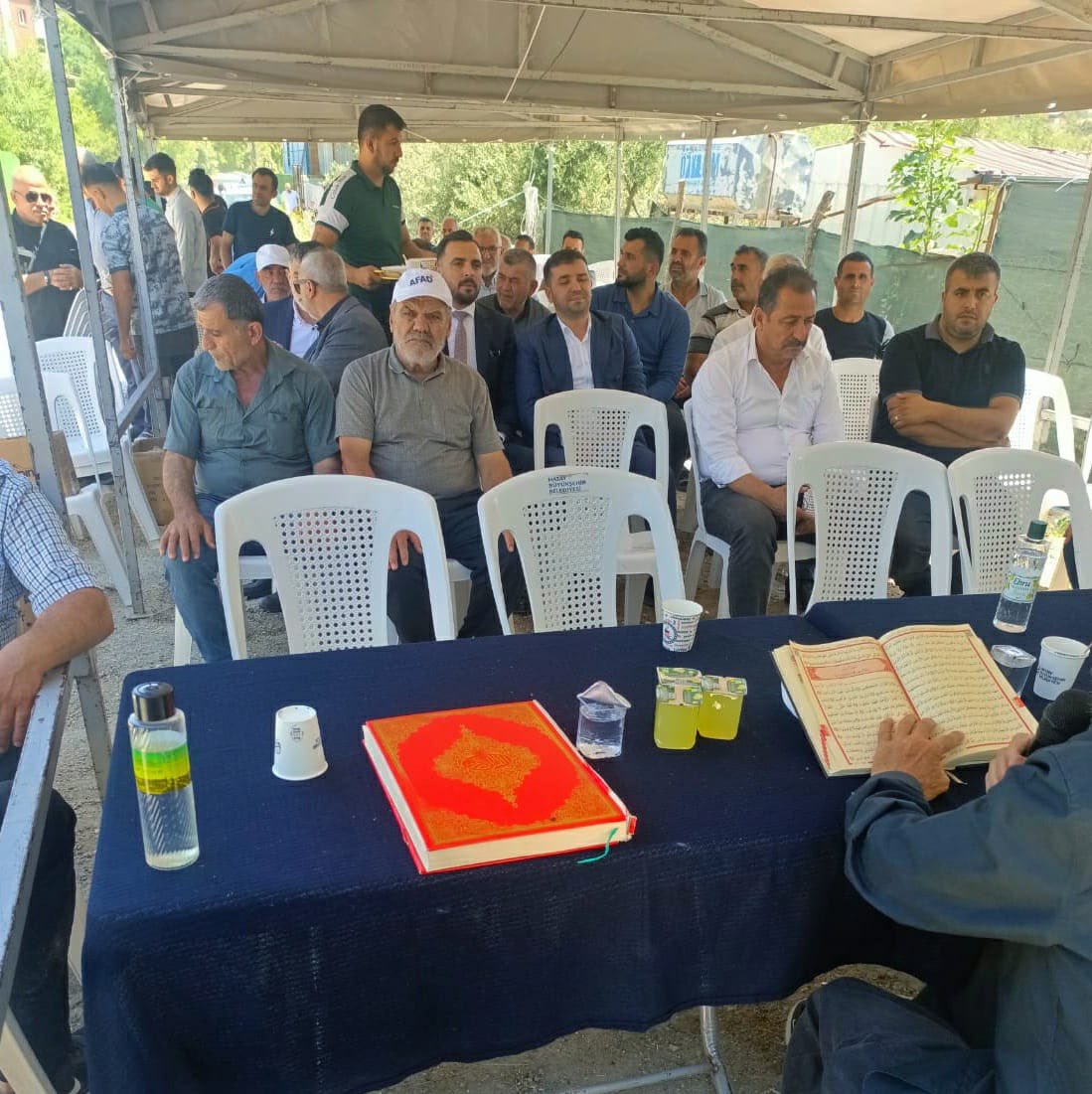 Günyazı Mahalle Muhtarımız merhum İzzettin Avcı’nın taziyesine, Yönetim kurulu üyelerimizle birlikte katılım sağladık.

Merhuma Allah’tan rahmet, kederli ailesine ve sevenlerine sabırlar diliyoruz.