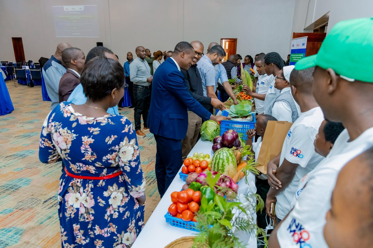 🌱The youth agri-preneurs' exhibition in shots. 📸

When youth are equipped with life-changing skills, it can be a game-changer for their better livelihood transformations. That's what we learn from the participants of the “Future is Green! Promoting Youth Agri-Preneurship in