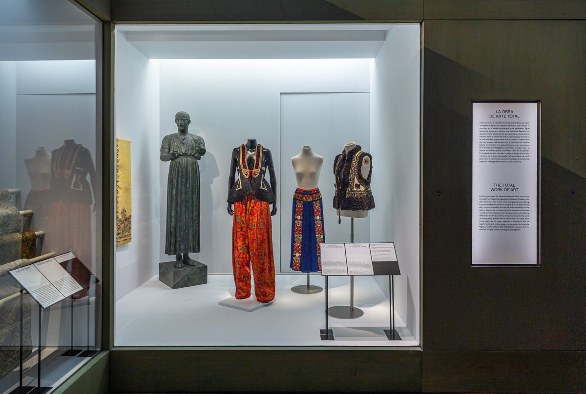 ⚠️¡Atención!
👀A partir de hoy 1 de julio hasta el 30 de septiembre de 2025 el Museo se podrá visitar gratuitamente para celebrar el centenario de la Exposición del Traje Regional, que sentó las bases de esta institución.