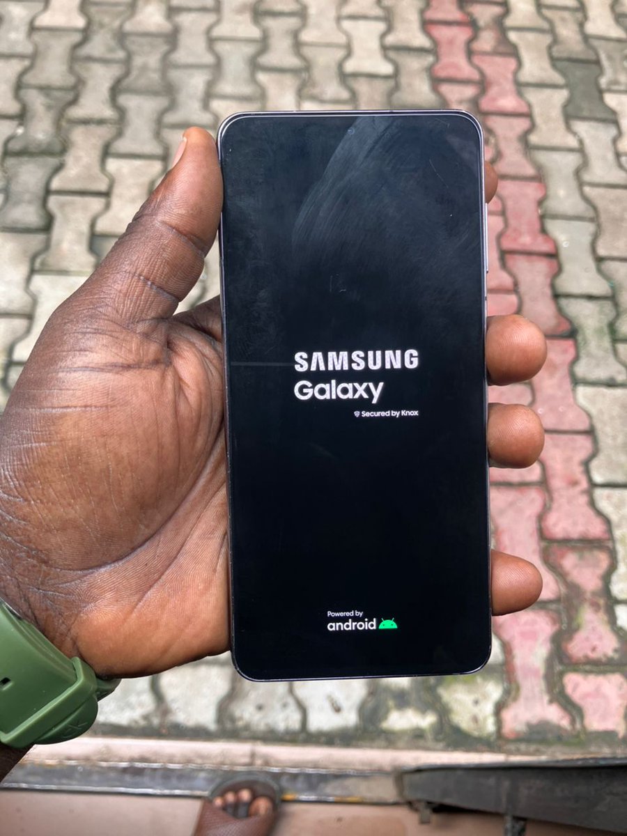 Davepen4's tweet photo. Samsung S21 5G || phy+eSim || 4/128gb || Good battery life ✅ @290,000

Available for Swap/Buy Deal 
WhatsApp: 09034799788

Note>>> Serious buyers only https://t.co/cSTwYDrdbo