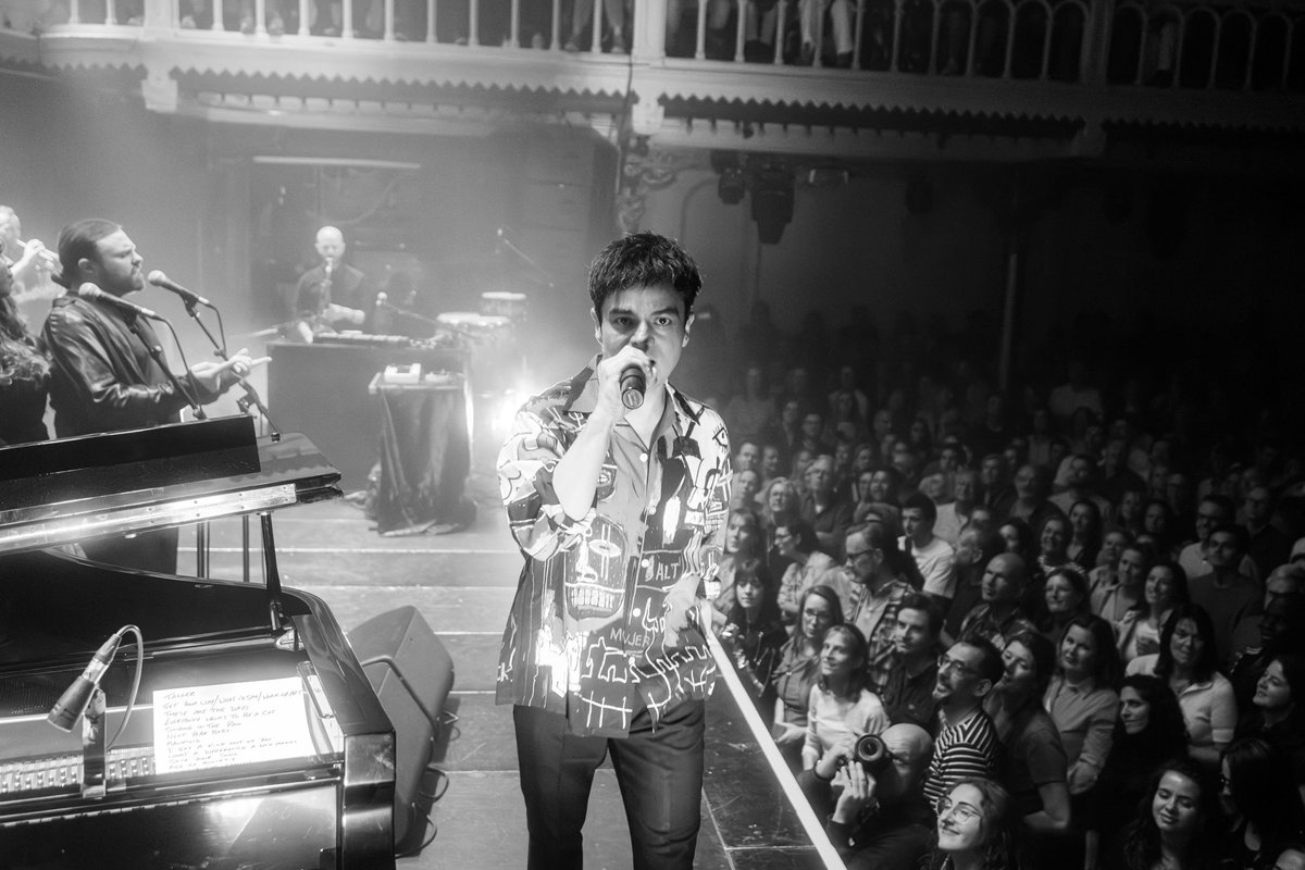Looking forward to playing at the one and only Glastonbury Festival this year. Avalon stage Saturday 3.40pm – see you there

📸 Gavin Wallace