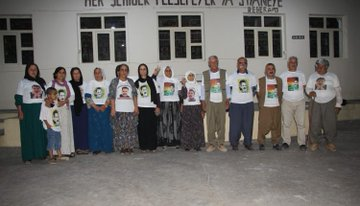 XevnaNews's tweet photo. 🚨 In the Mexmur Refugee Camp, the vigil action initiated to ensure the physical freedom of Mr. Abdullah Öcalan continues with the 138th group and on its 706th day. https://t.co/VoXl0zsLKX
