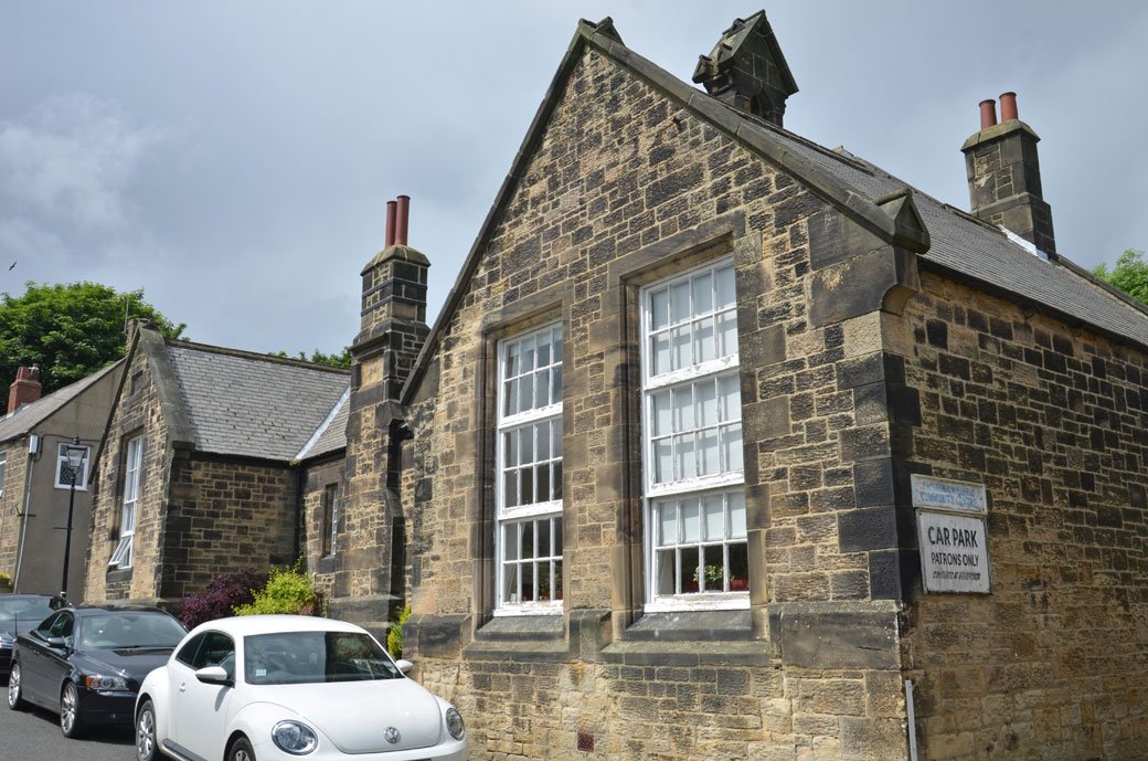 TyneSnapper's tweet photo. #Earsdon A wander around Earsdon, North Tyneside on this day 25th June 2016. The Taylor Memorial School on Church Way, now used as the Earsdon and Wellfield Community Centre. https://t.co/QLj7jbTHLB