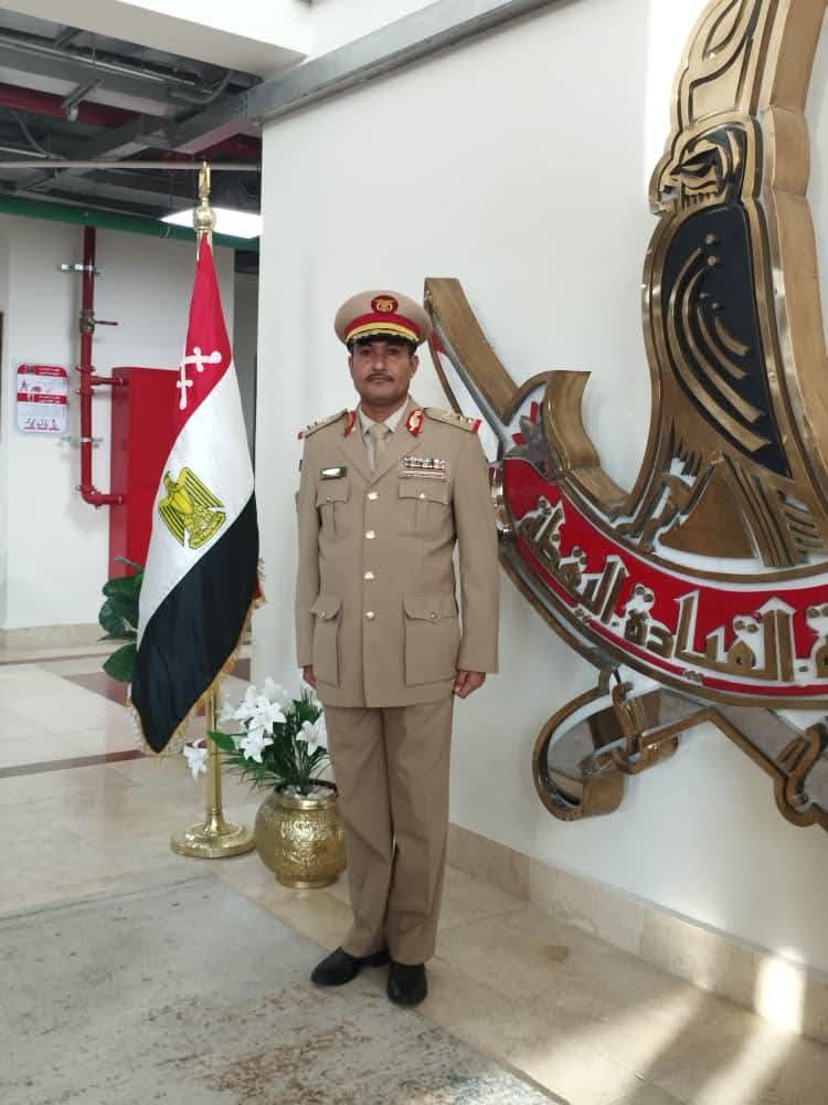 تهانينا للعقيد سيف مانع عواس بمناسبة تخرّجه من الأكاديمية العسكرية للدراسات العليا والاستراتيجية – كلية القادة والأركان – جمهورية مصر العربية، وحصوله على درجة الماجستير في العلوم العسكرية.
إنه إنجاز عظيم يُضاف إلى سجلّكم الحافل بالتميّز والعطاء، ووسام فخر نعتز به جميعًا.