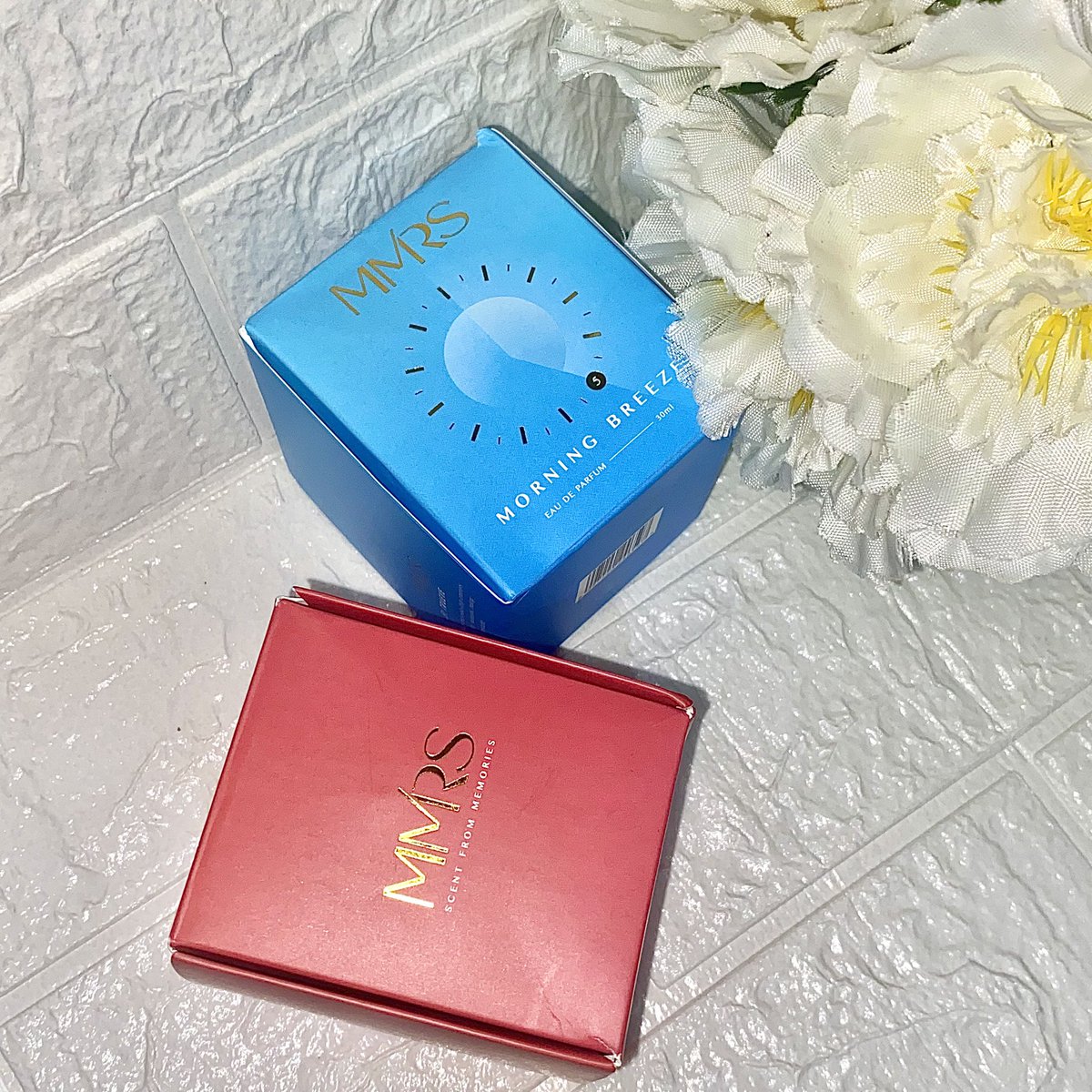 parfum lokal tapi wanginya mirip high-end?✨

aku mau kenalin top 2 parfum lokal yang wanginya gak kalah sama brand mahal  dan harganya pun bersahabat! 😍