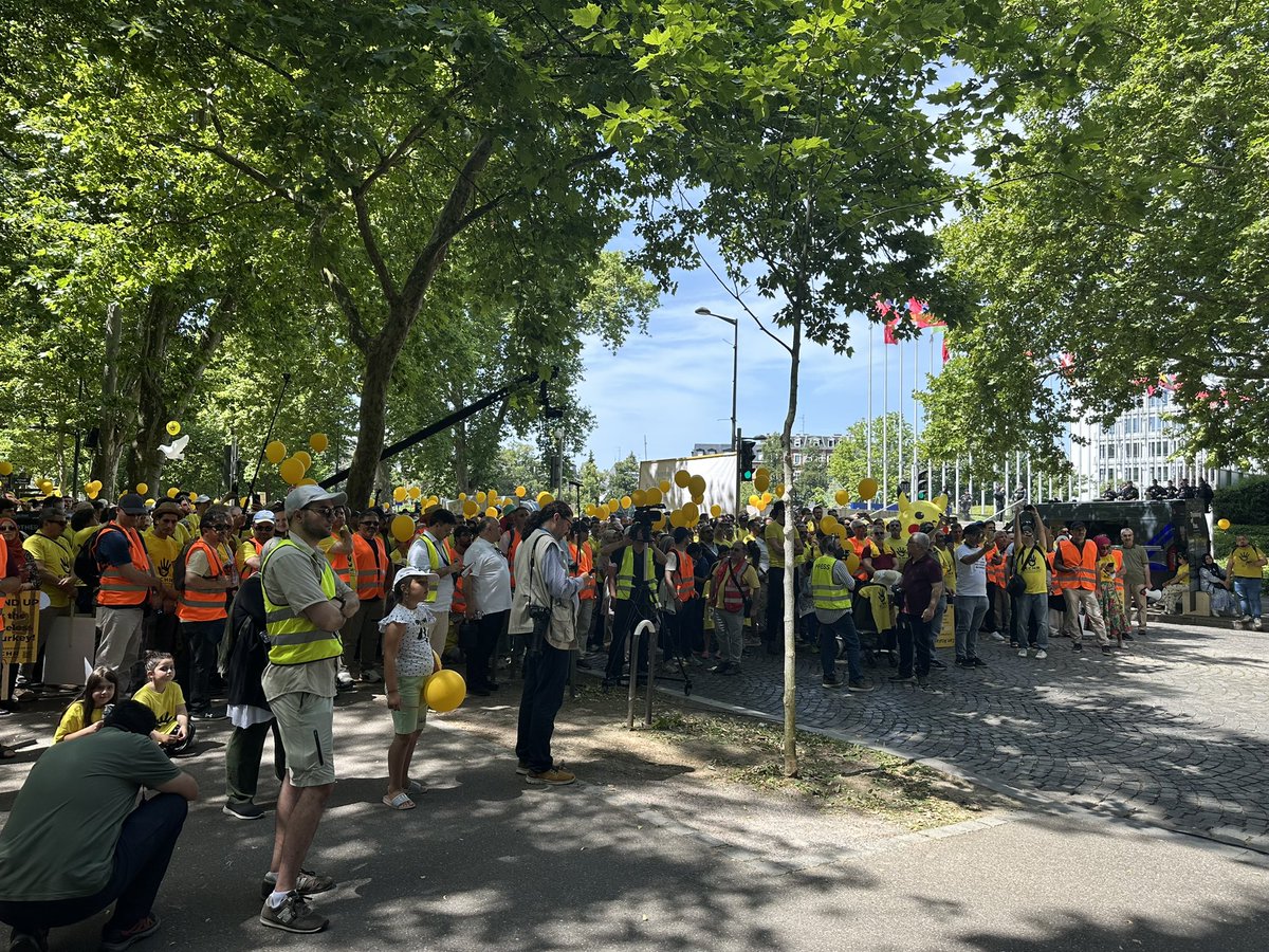 1- Organize kötülük karanlığı büyütür.
Ama bir gün, kalpten kalbe yürüyen iyilik ışığı o karanlığı deler.
#StrasbourgMeetingForJustice
#StrazburgAdaletBuluşması