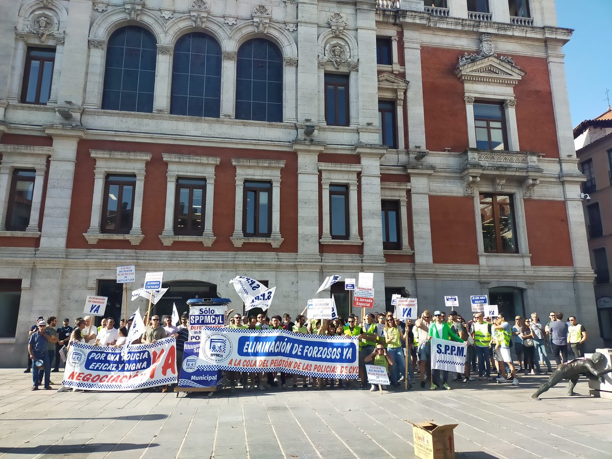 SPPMVALLADOLID's tweet image. @JesusJCarnero @PPValladolid @CuadradoToqVOX @AyuntamientoVLL @ValladolidCOPE @La_SER @RTVEcyl @europapress @TribunaVa @okdiario @DiadeValladolid @Rtvcyl @nortecastilla @ocvalladolid @PoliciaMV @fblancopaco @psoevalladolid #Valladolid