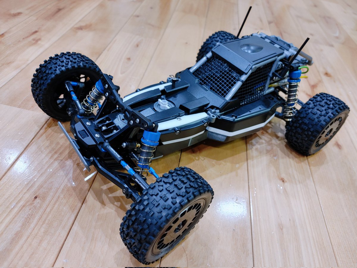 RC_5105's tweet photo. 隠密をモチーフにシンプルに仕上げたDT-04になります。
ドライバーをあえて乗せず、ドローン感を醸し出した一台です。
#タミヤRCコンデレ4
#タミヤ https://t.co/VDPBEZgyAU