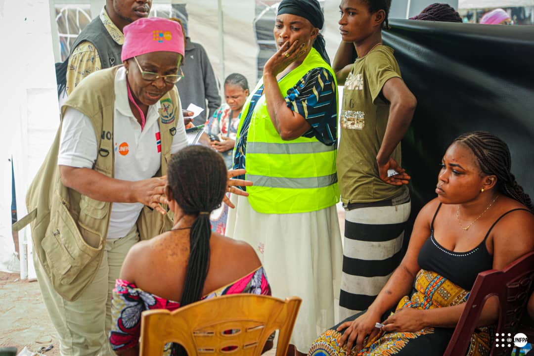 UNFPARDC's tweet photo. Journées Rotariennes de Santé Familiale à Pakadjuma & Kingabwa avec l’appui de #UNFPA et ses partenaires #SSR.
✅ Au total, 545 bénéficiaires de méthodes de #PF, dont 176 nouvelles adhérentes
✅ Environ 1 500 femmes et filles ont été sensibilisées
#SantéPourTous #RFHA https://t.co/ZwJPj9fCnk
