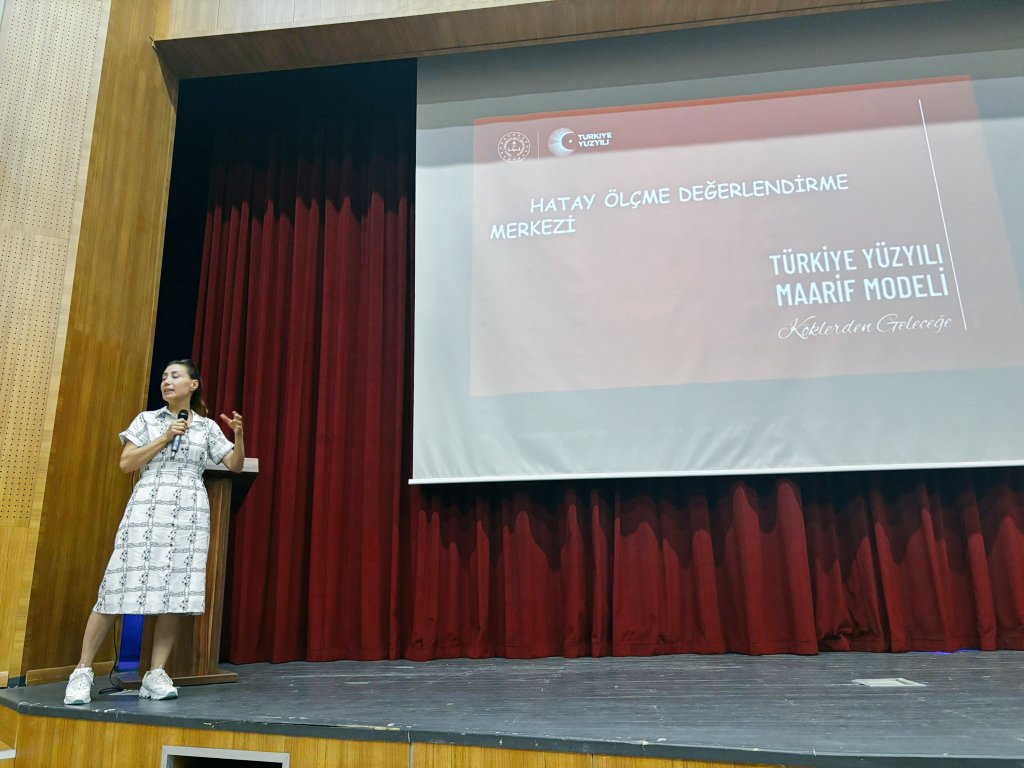 HatayOdm's tweet photo. 2024-2025 Eğitim- Öğretim Yılı Mesleki Çalışma Kapsamında Erzin İlçemizde İlkokul, Ortaokul ve Lise Öğretmenlerimize, Türkiye Yüzyılı Maarif Modeli Ölçme ve Değerlendirme Semineri Verildi. https://t.co/szDqZgVoxb
