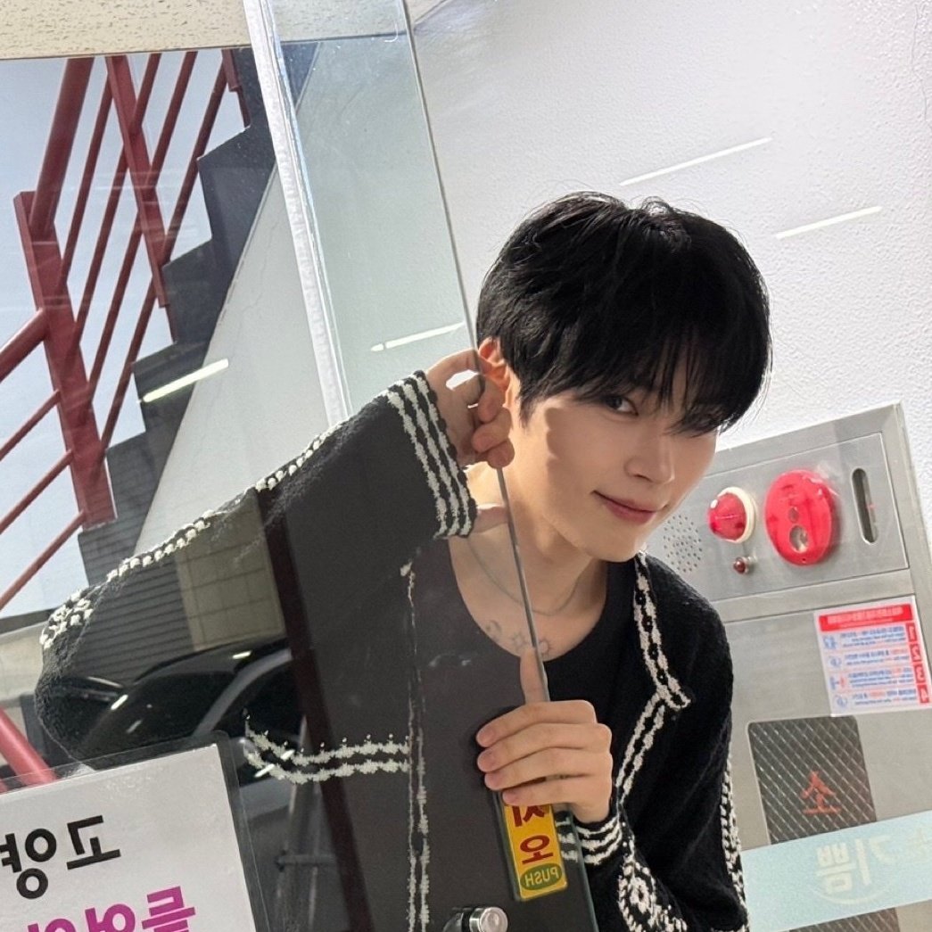 myhamkittyboy's tweet photo. 고양이는 경계심이 많은 동물이라고 합니다
아마도? https://t.co/dFEEX56wpW
