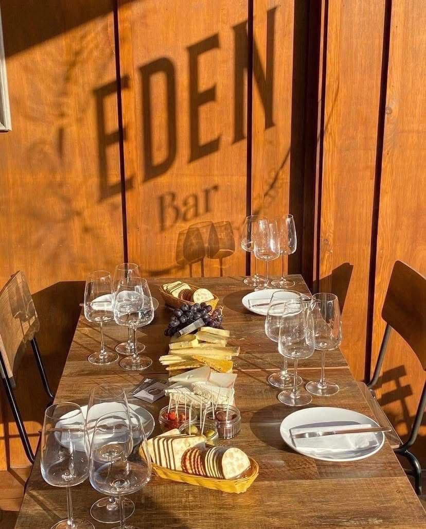 EdenBarEatonRd's tweet image. Spend the evening at Eden Bar and enjoy amazing wine &amp;amp; cheese on Thursday 14 August at 7pm - 9pm (arrive at 6.30pm). 

Enjoy 6 first-class cheeses from Crosby Cheese &amp;amp; Charcuterie paired with 6 matching wines from across the world .

Cost £40 pp. To book visit the bar or DM ❤️