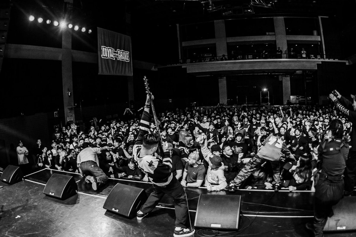 【BAXEチケット情報】
BLOODAXE FESTIVAL 2025限定先行早割チケットは先日完売しました！追加もして例年の倍近くの枚数を用意してましたが終了になり即購入頂いた皆さんありがとうございます。