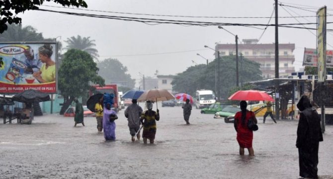 Société 🇨🇮 | Saison des pluies : la vigilance est demandée ce mercredi 25 juin. urlr.me/R5bWeV #7info #CIV225