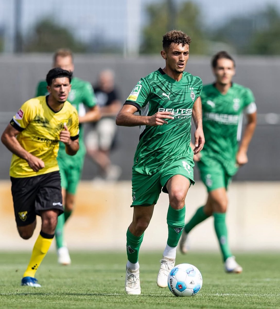 WFCGRONINGEN's tweet photo. @MijnVitesse #Moustafa #Ashraf is #Vitesse hun 2e nieuwe aanwinst van het seizoen de middenvelder is transfervrij en speelde eerder bij Gladbach in 🇩🇪 https://t.co/OZuP6NLXOP