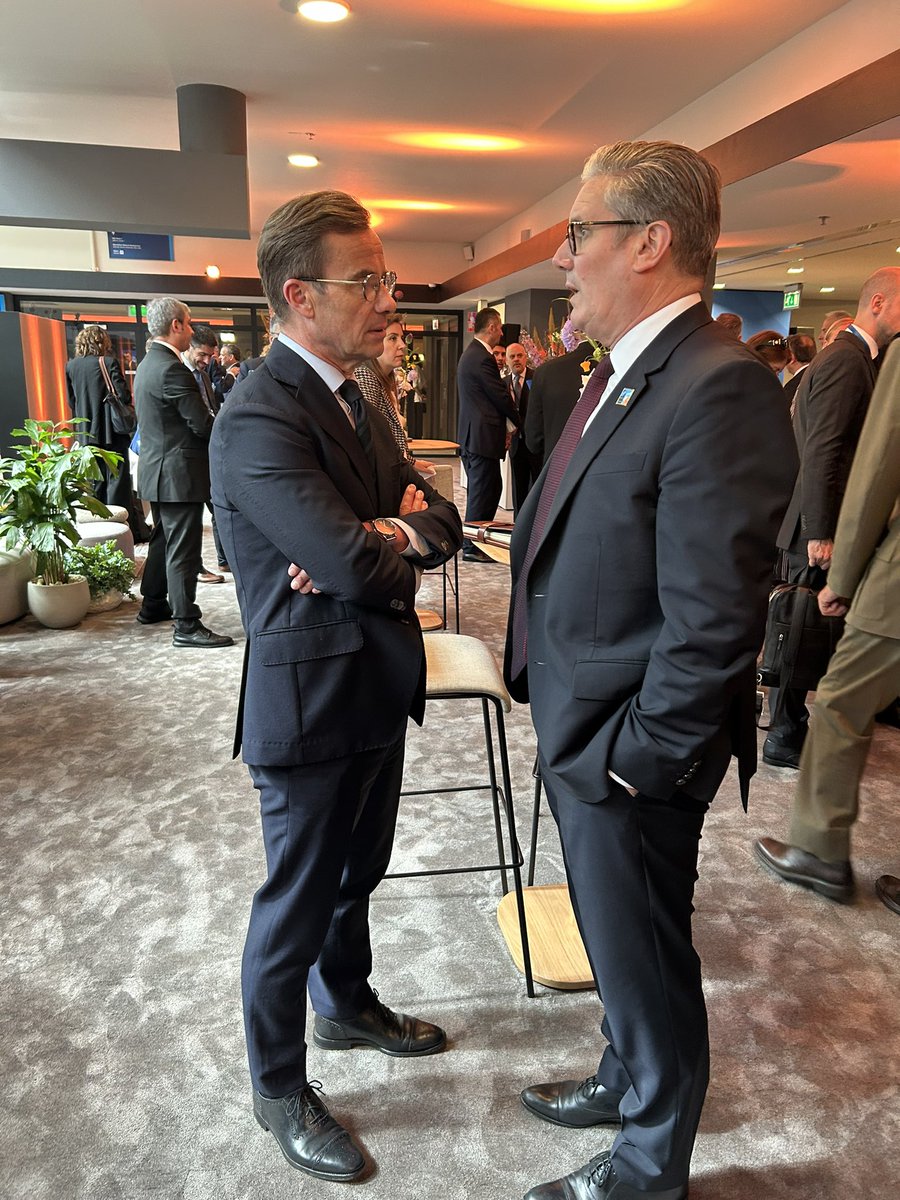 SwedishPM's tweet image. Good talk with @Keir_Starmer on our joint commitment to NATO, efforts to strengthen Ukraine, constrain Russia and deepen 🇸🇪🇬🇧 defence cooperation.